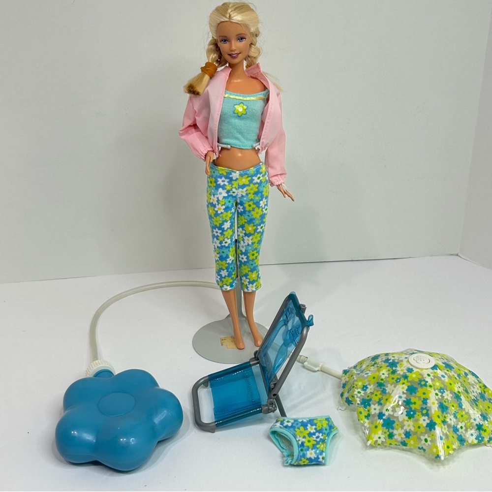 2000 Barbie Rain or Sun! Doll with Rain Gear and Beach Wear